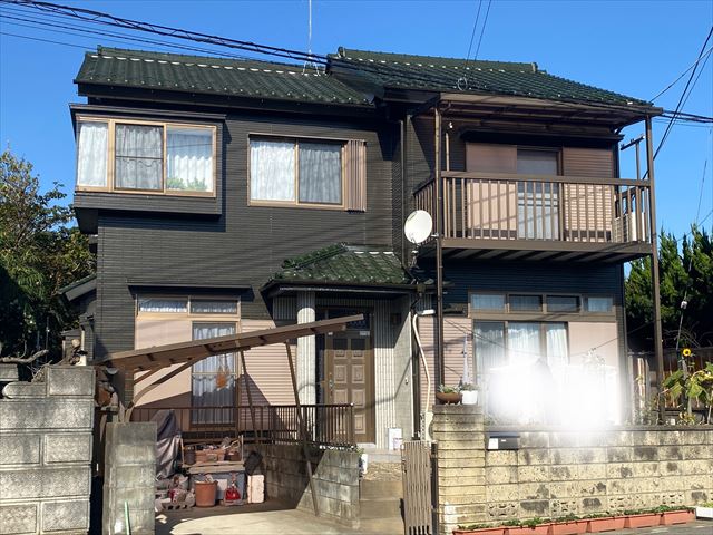 越谷市【外壁塗装・ポリカ葺き替え・付帯工事】