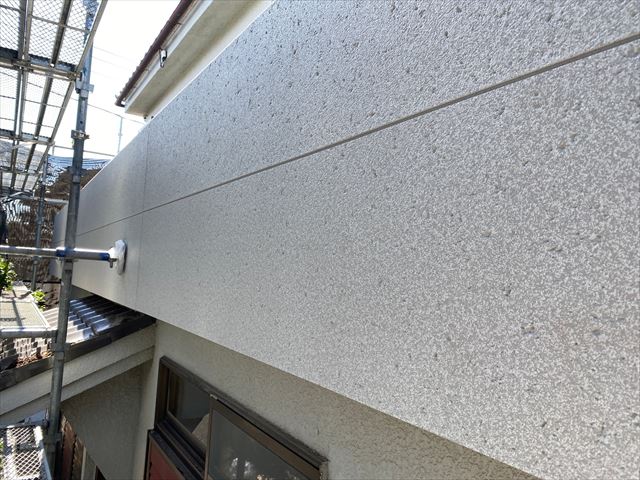   春日部市　【バルコニー腰壁解体新設工事】