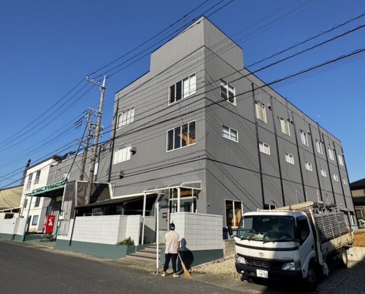 越谷市【大規模修繕工事】外壁GAINA塗装・屋根カバー工法・ブロック塀塗装 N商事(株)様