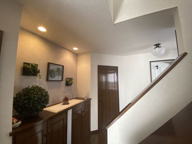   内装リフォーム　クロス貼り替え　S様邸