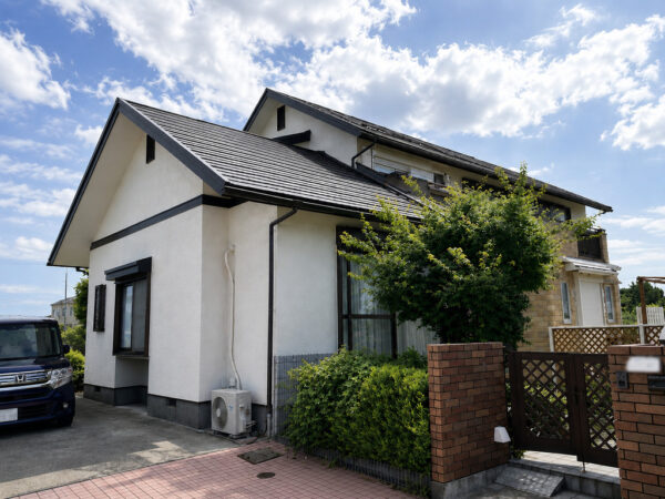 【越谷市】屋根カバー工法・外壁塗装で雨漏りを改善し、耐久性と美観を向上