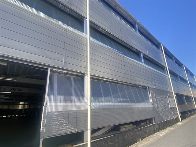 越谷市【３階建て駐輪場　新規ポリカ下地及び波板施工工事】
